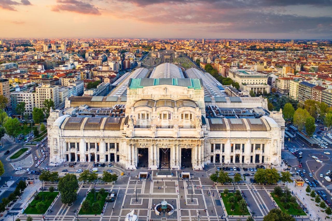 Apt Vicino Alla Metropolitana Porta Romana, 4 Minuti Da Duomo, Free Wifi&Netflix Милан Экстерьер фото
